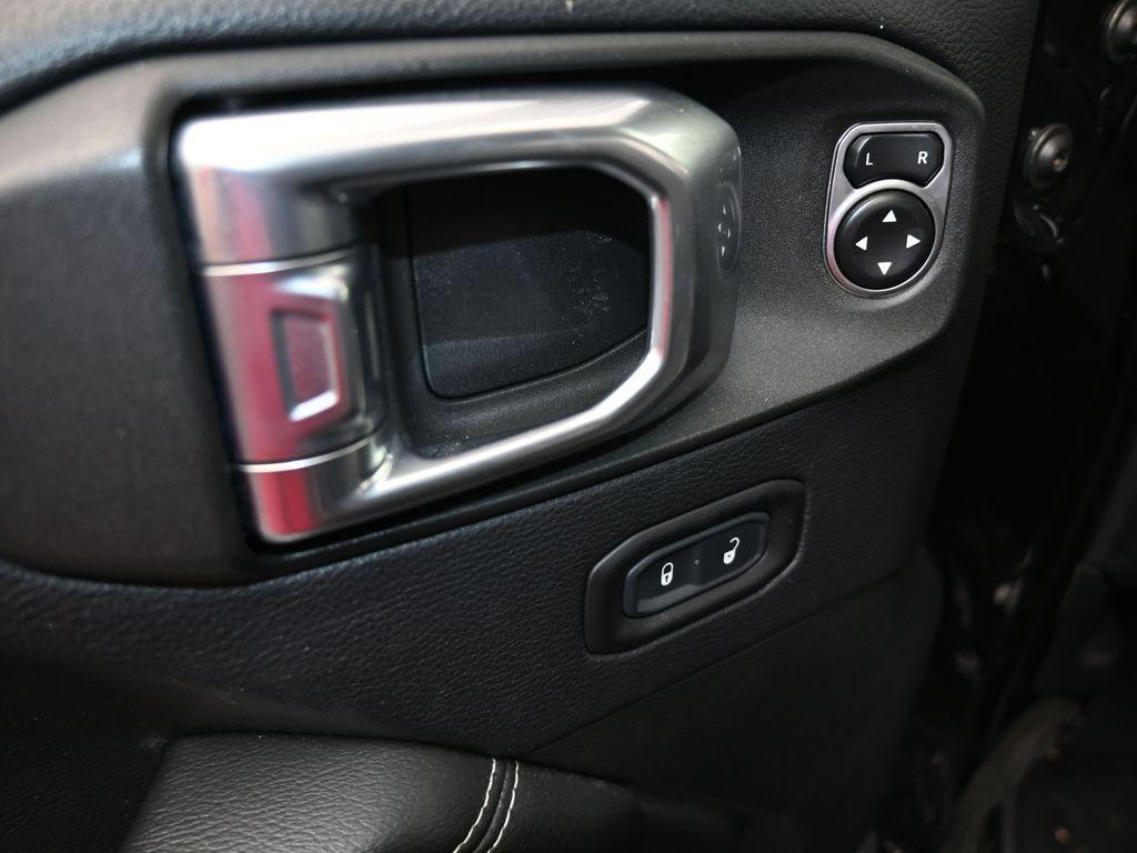 used 2018 Jeep Wrangler Unlimited car, priced at $25,800