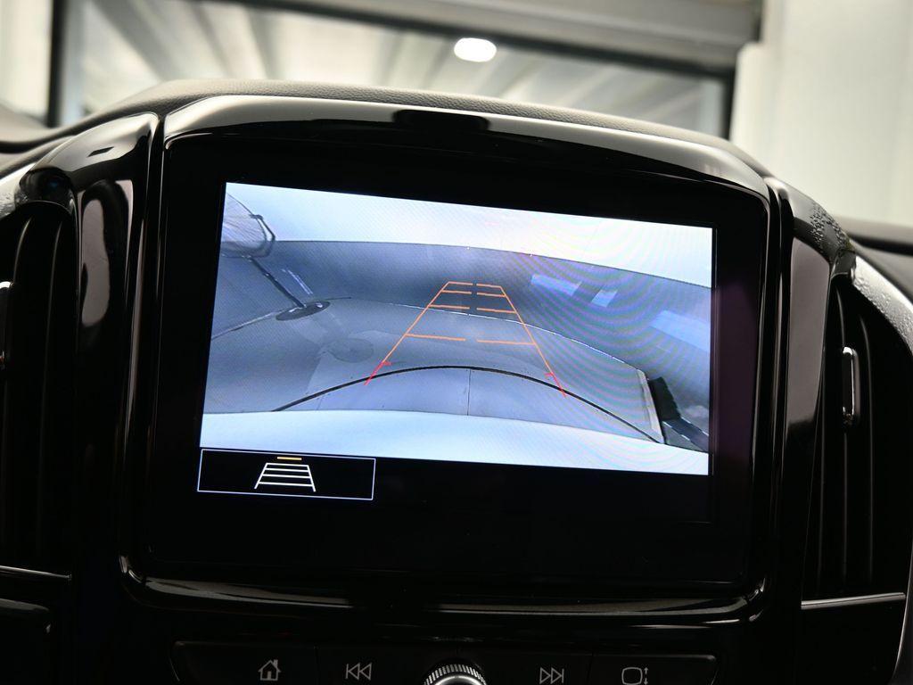 used 2021 Chevrolet Traverse car, priced at $20,587