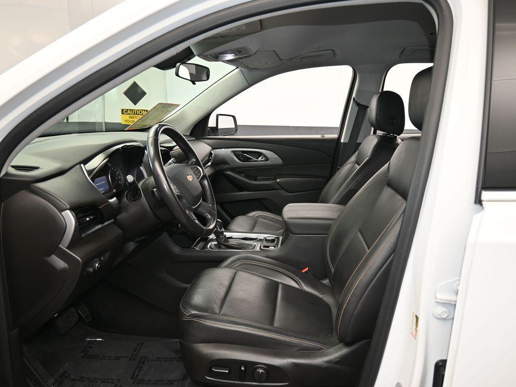 used 2021 Chevrolet Traverse car, priced at $20,587