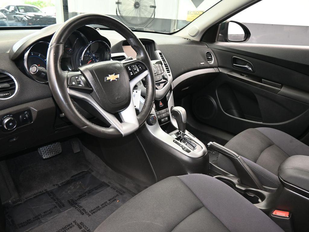 used 2014 Chevrolet Cruze car, priced at $8,500