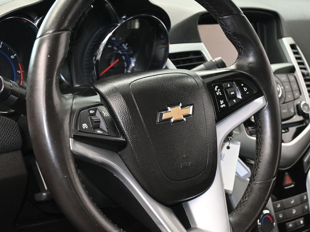 used 2014 Chevrolet Cruze car, priced at $8,500