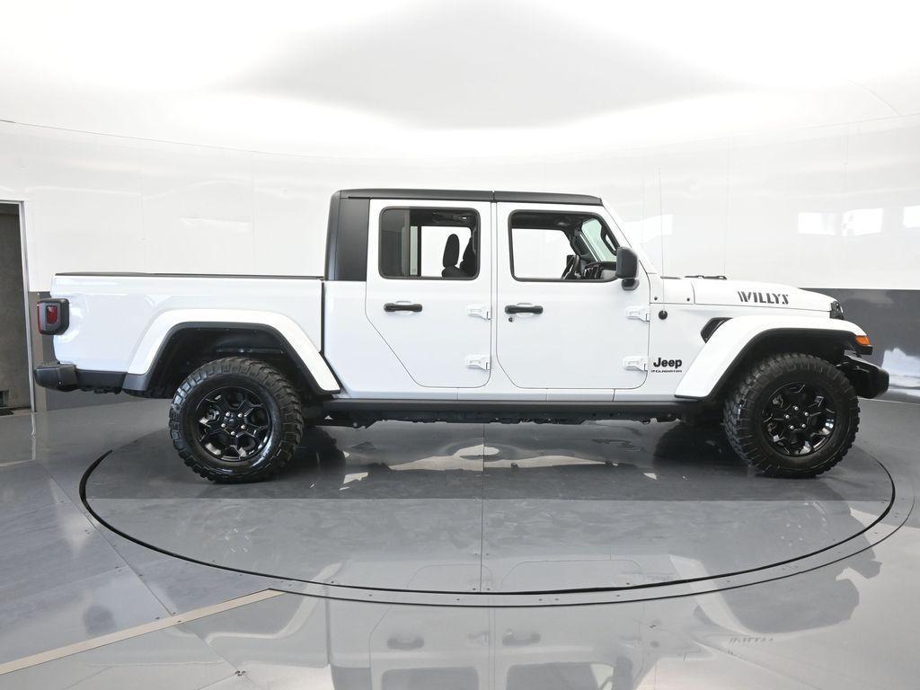 used 2023 Jeep Gladiator car, priced at $33,279