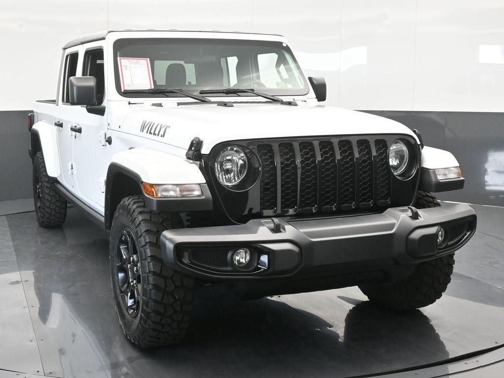 used 2023 Jeep Gladiator car, priced at $33,279