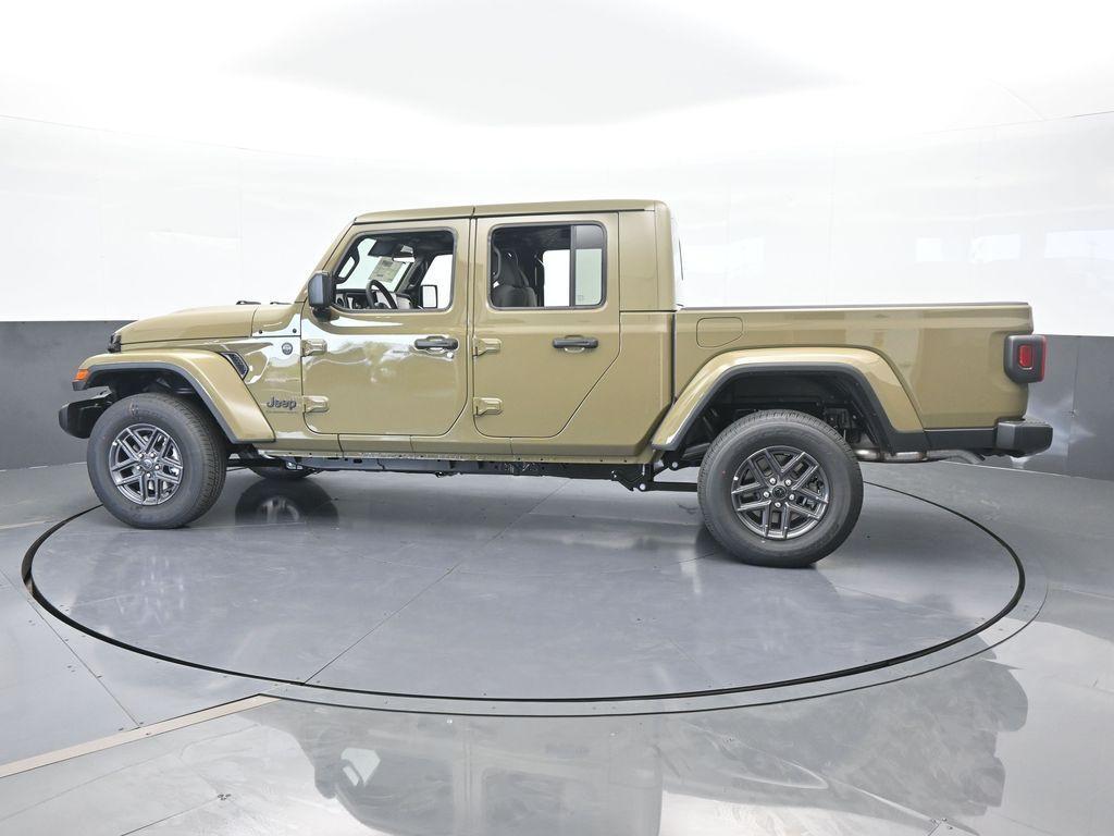 new 2025 Jeep Gladiator car