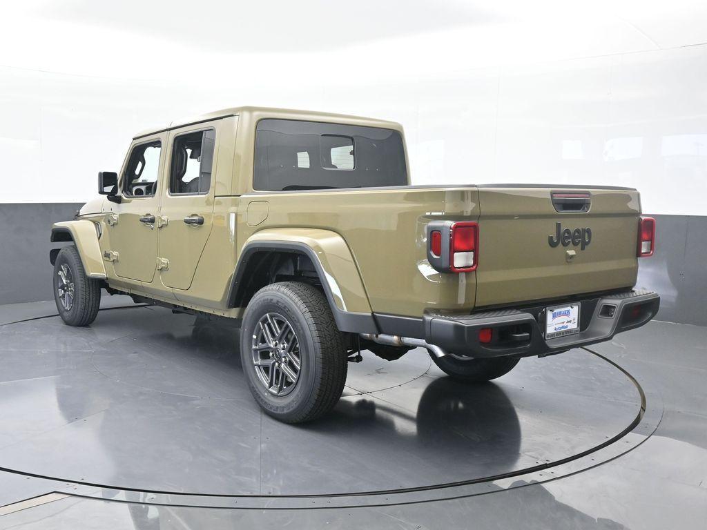 new 2025 Jeep Gladiator car