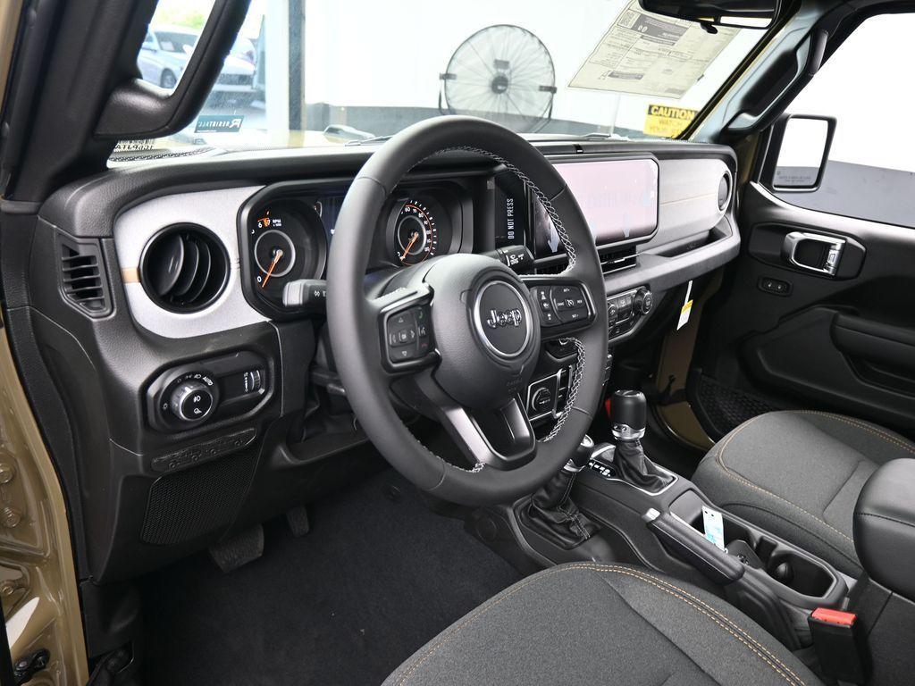 new 2025 Jeep Gladiator car