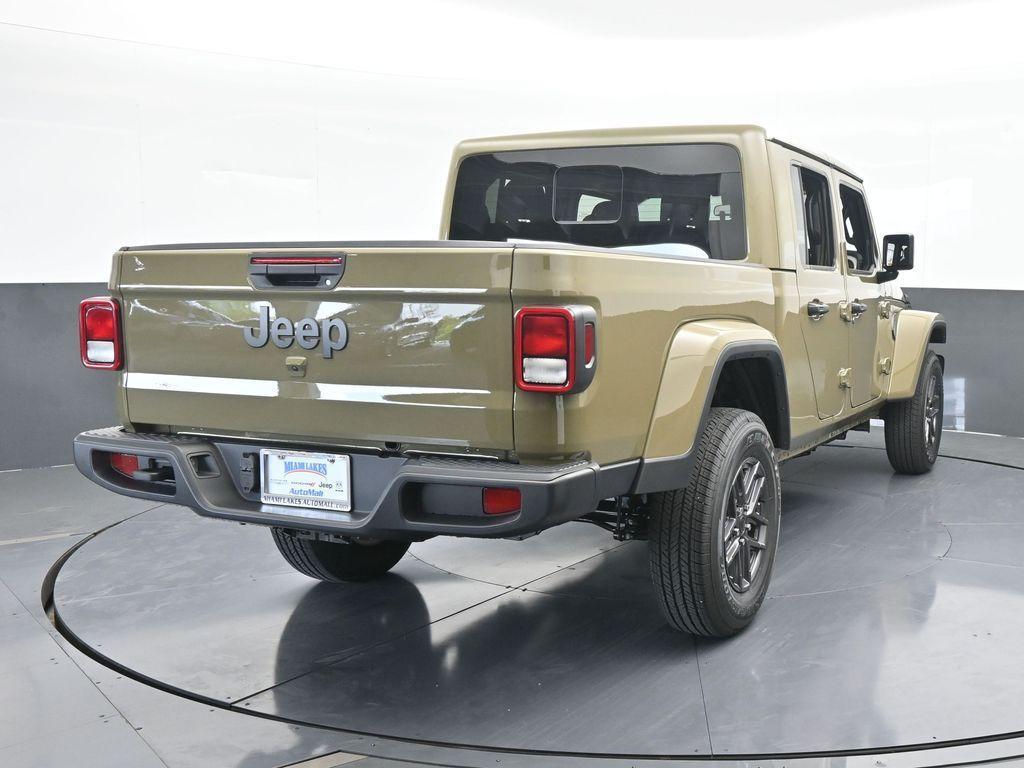 new 2025 Jeep Gladiator car
