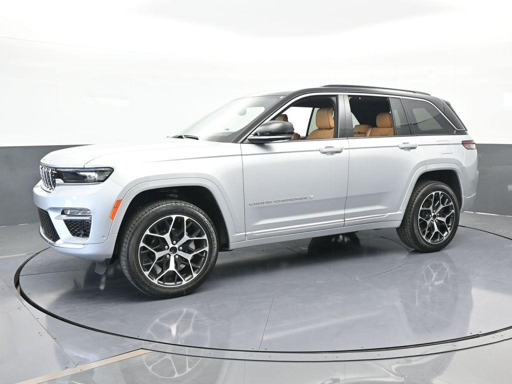 new 2025 Jeep Grand Cherokee car, priced at $61,922