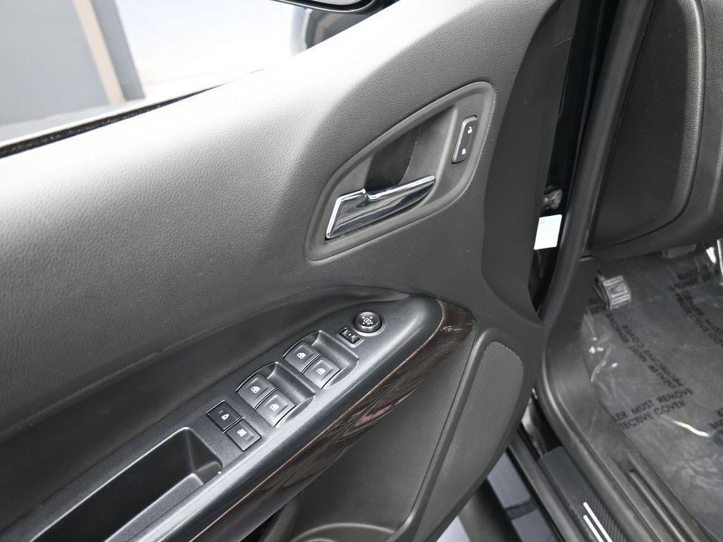 used 2022 GMC Canyon car, priced at $25,994