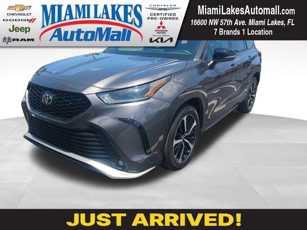 used 2022 Toyota Highlander car, priced at $35,941