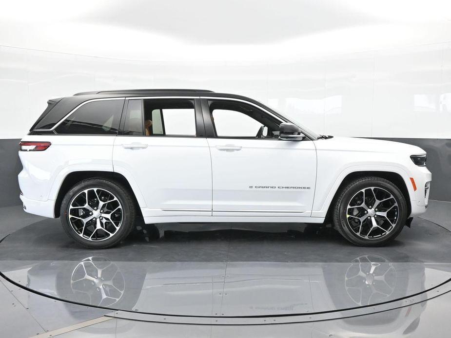 new 2024 Jeep Grand Cherokee car, priced at $53,781