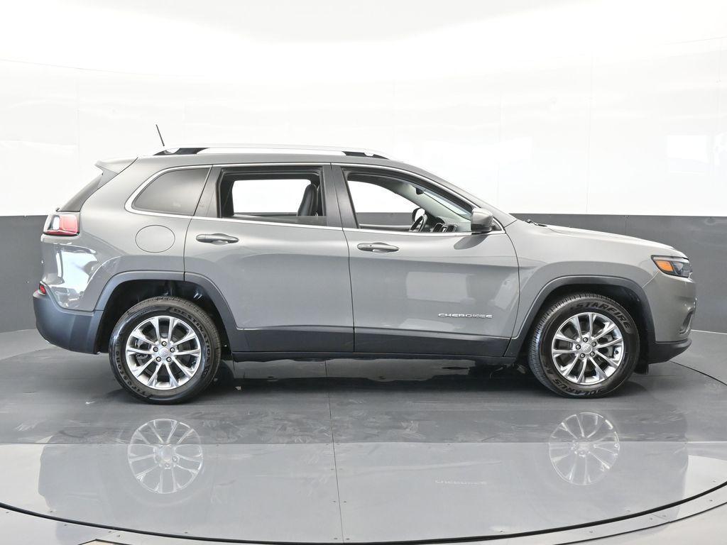 used 2021 Jeep Cherokee car, priced at $15,777