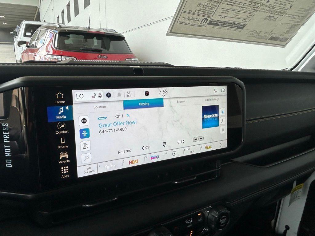 new 2024 Jeep Gladiator car, priced at $44,019