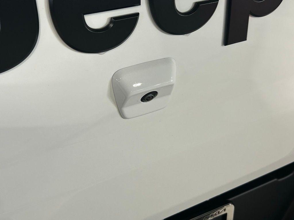 new 2024 Jeep Gladiator car, priced at $44,019