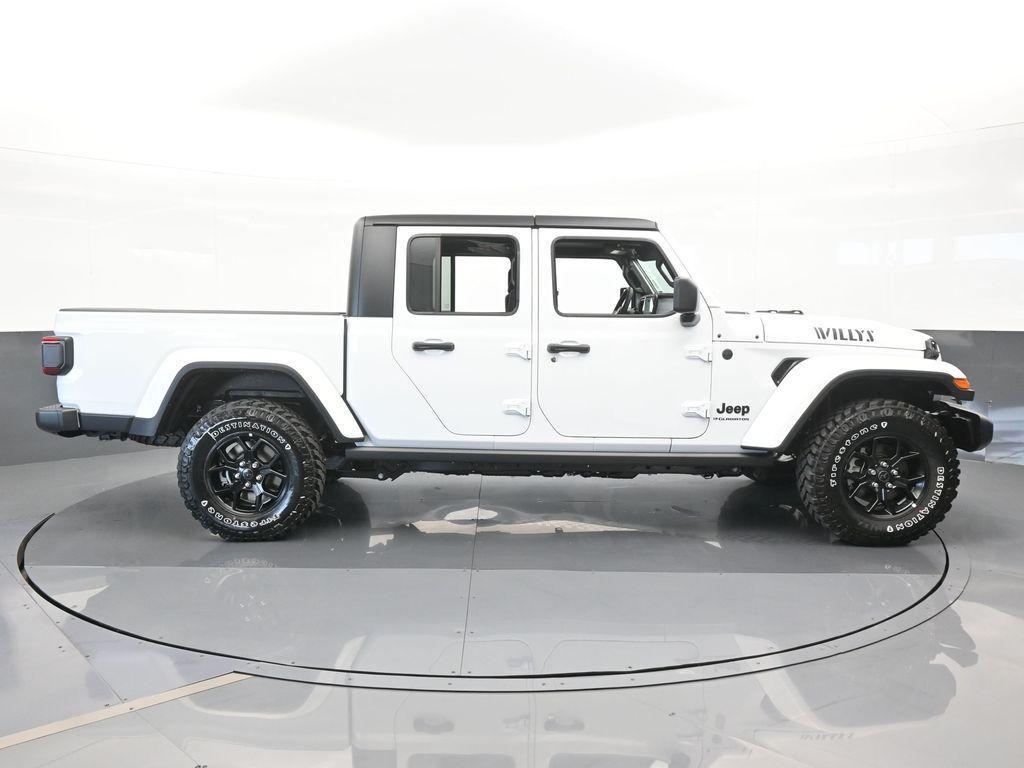 new 2024 Jeep Gladiator car, priced at $40,309