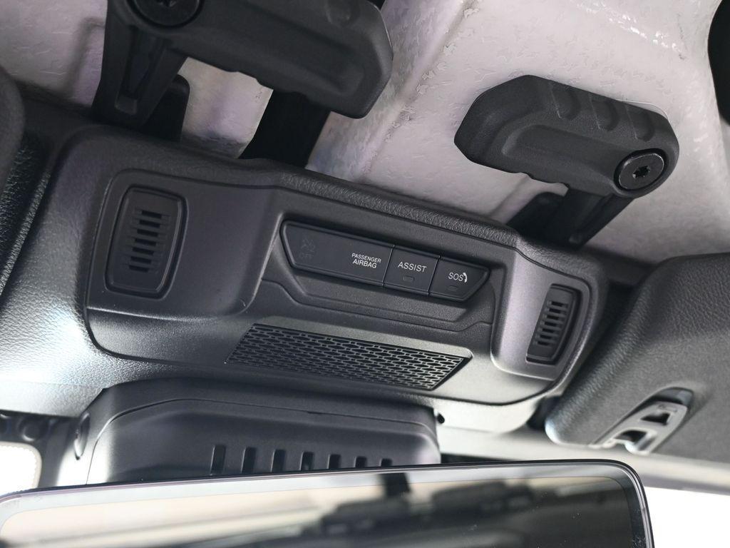 new 2025 Jeep Gladiator car