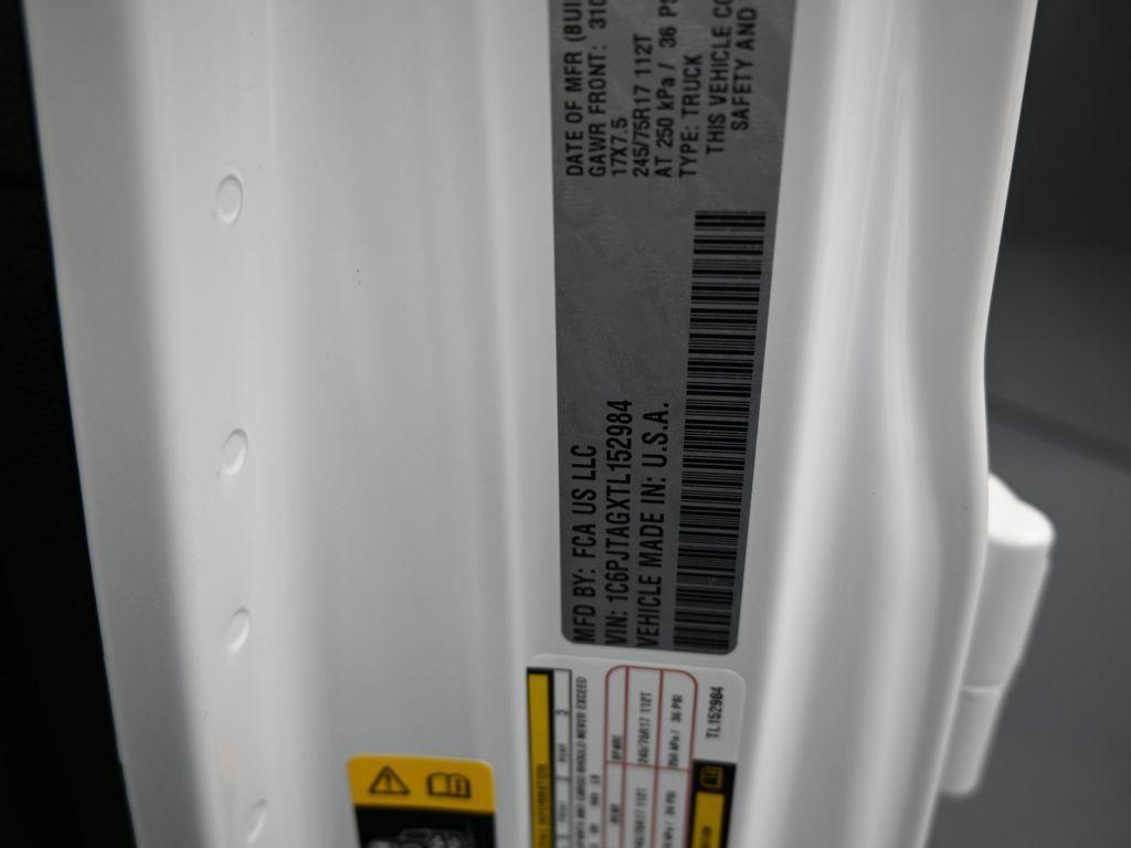 new 2026 Jeep Gladiator car, priced at $46,020