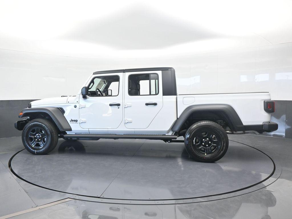 new 2026 Jeep Gladiator car, priced at $46,020