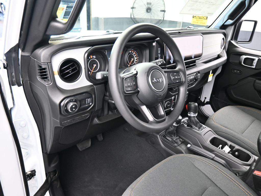 new 2026 Jeep Gladiator car, priced at $46,020