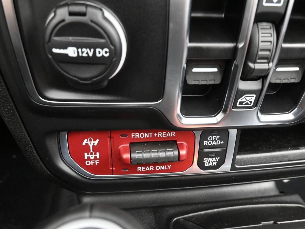 new 2025 Jeep Wrangler car
