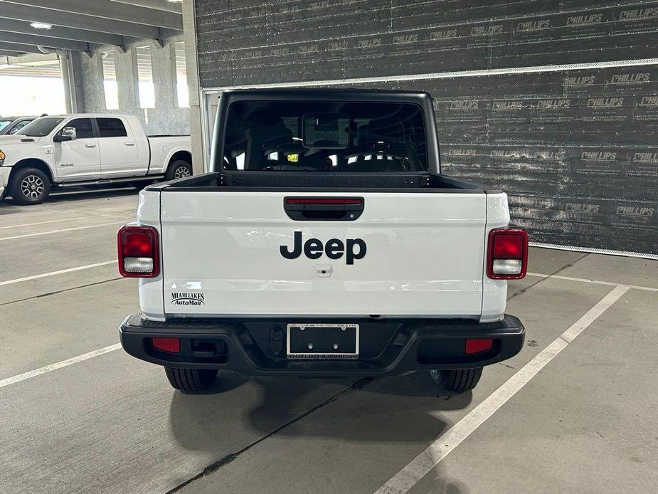 new 2024 Jeep Gladiator car, priced at $44,622