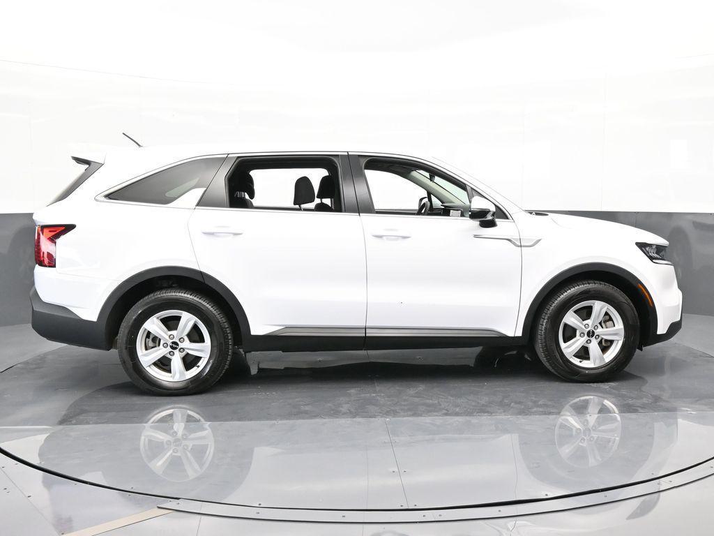 used 2023 Kia Sorento car, priced at $21,951