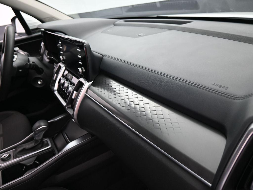 used 2023 Kia Sorento car, priced at $21,951