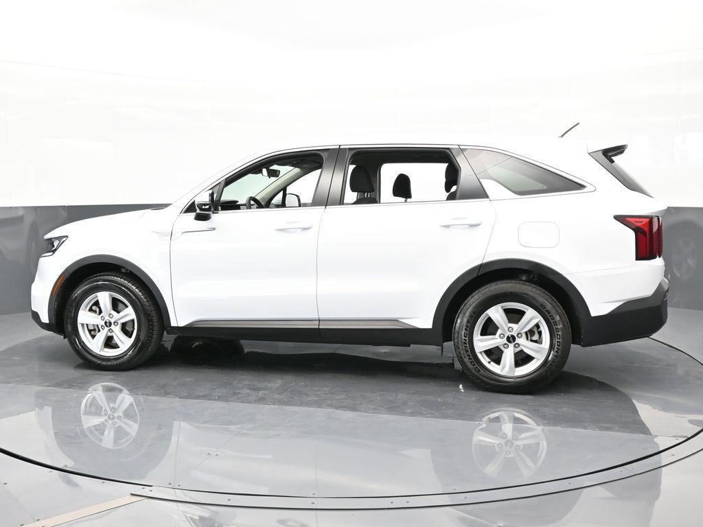 used 2023 Kia Sorento car, priced at $21,951