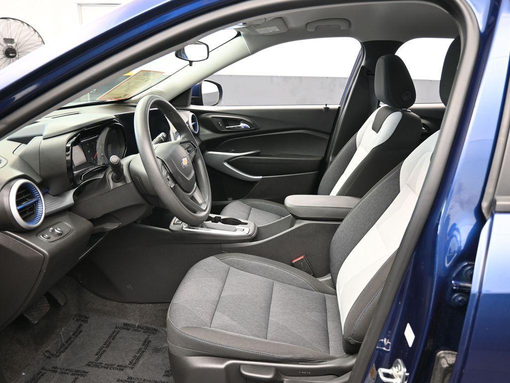 used 2024 Chevrolet Trax car, priced at $18,621
