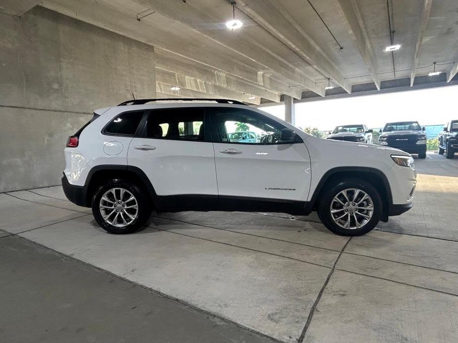 new 2022 Jeep Cherokee car, priced at $27,835