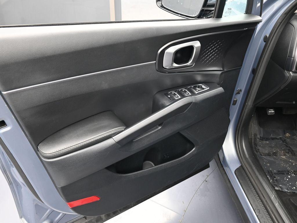 used 2022 Kia Sorento car, priced at $19,591