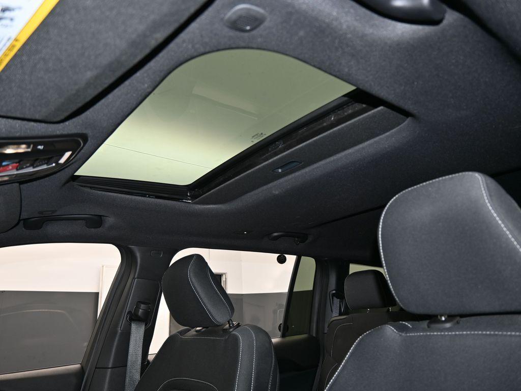 new 2024 Jeep Grand Cherokee L car, priced at $37,943
