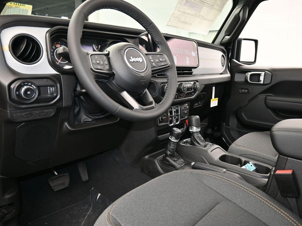 new 2025 Jeep Wrangler car