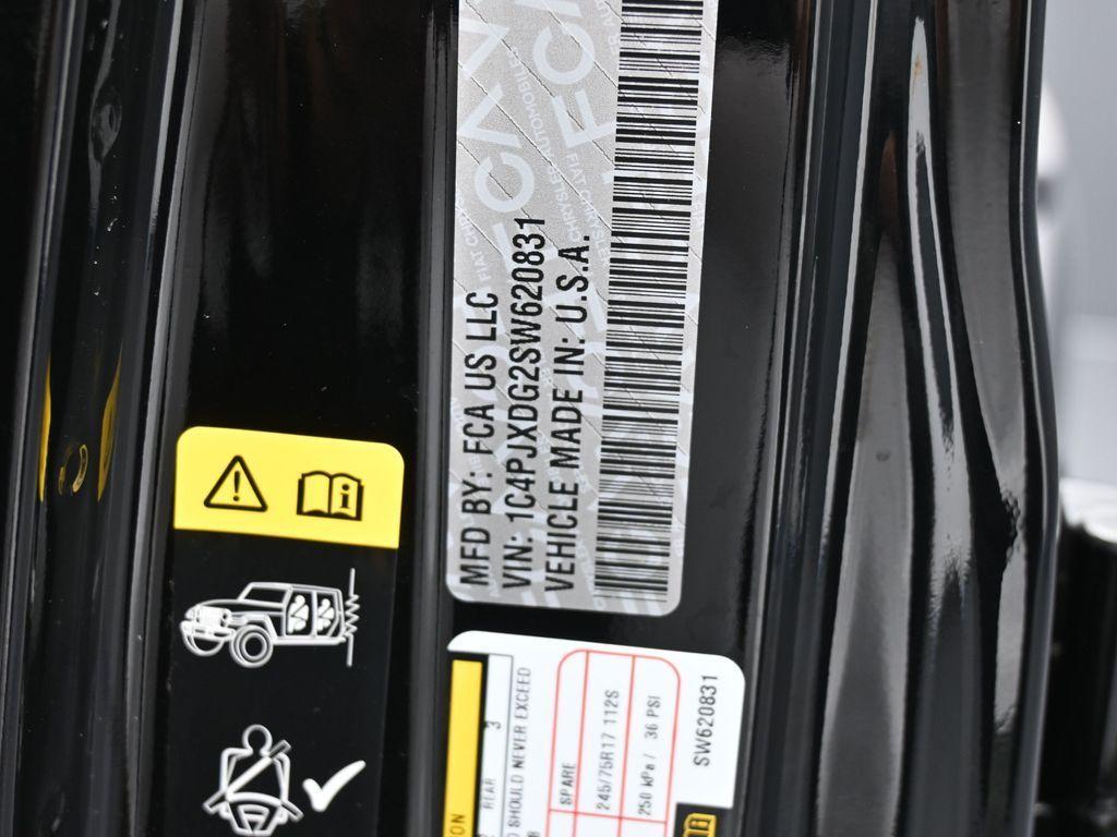 new 2025 Jeep Wrangler car