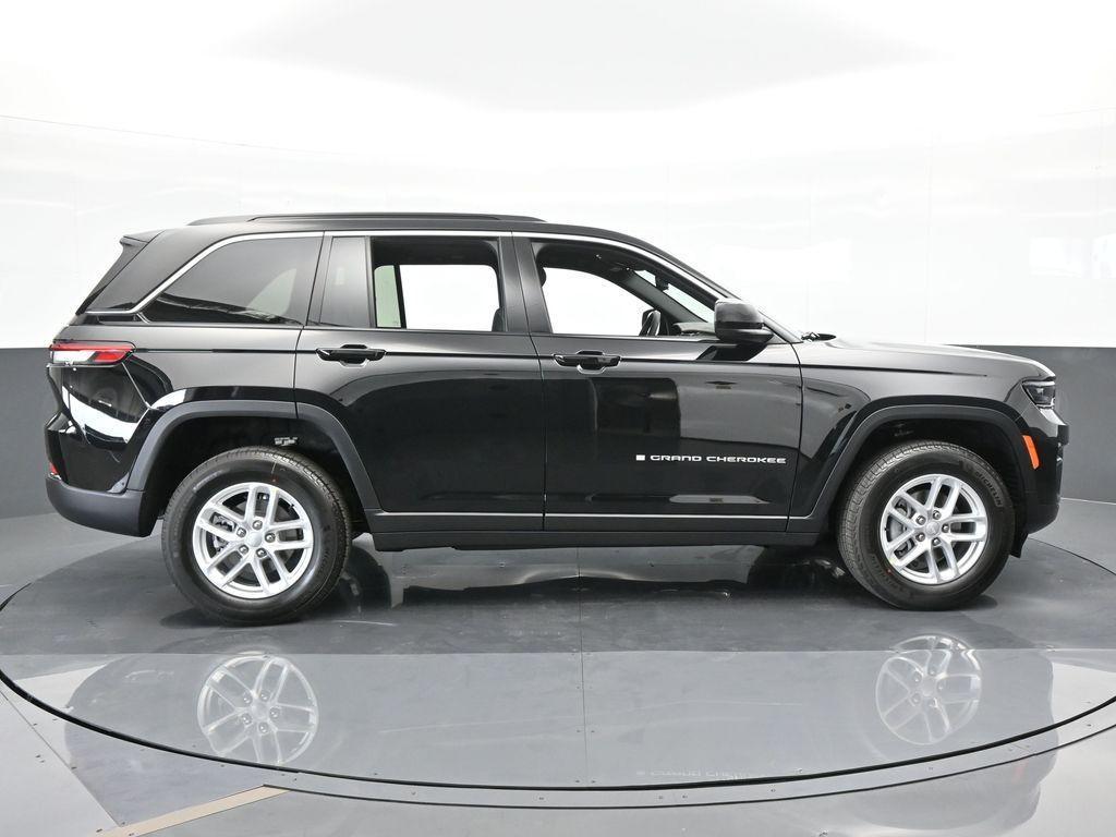 new 2024 Jeep Grand Cherokee car, priced at $32,675