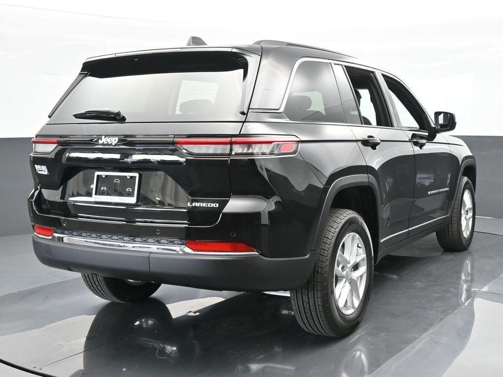 new 2024 Jeep Grand Cherokee car, priced at $32,675