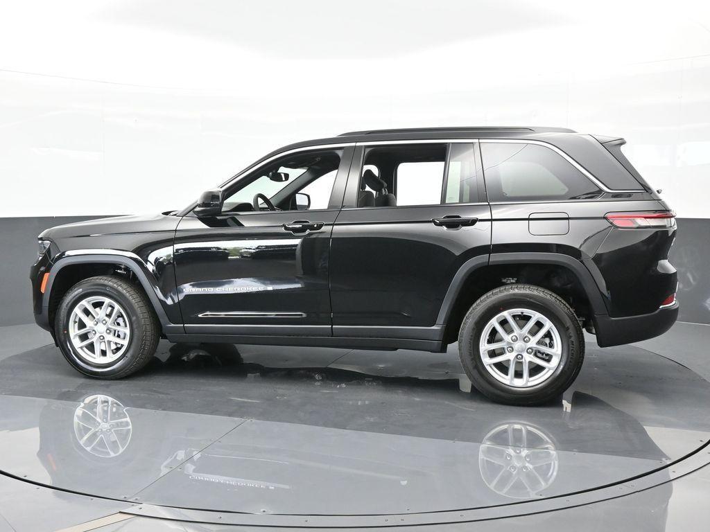 new 2024 Jeep Grand Cherokee car, priced at $32,675