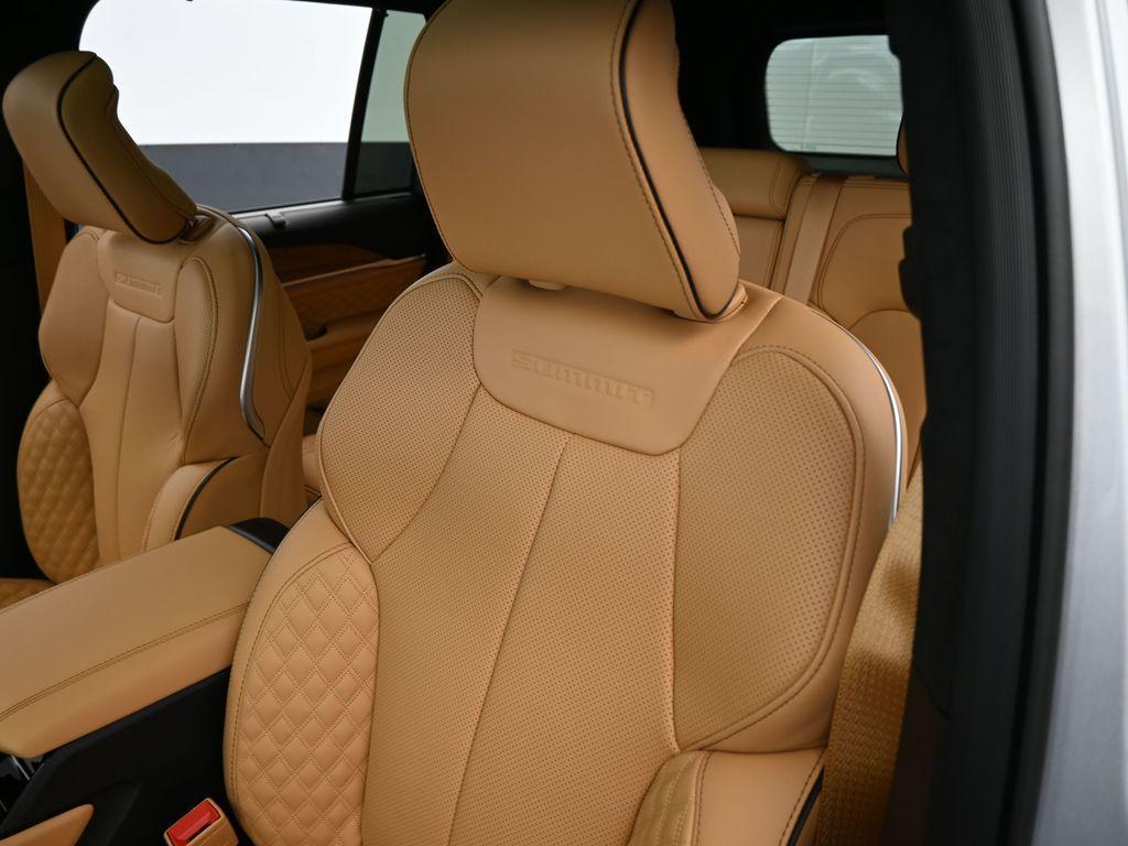 new 2025 Jeep Grand Cherokee car, priced at $61,410