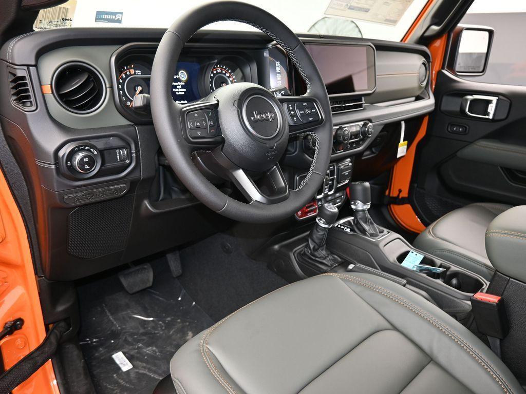 new 2025 Jeep Gladiator car