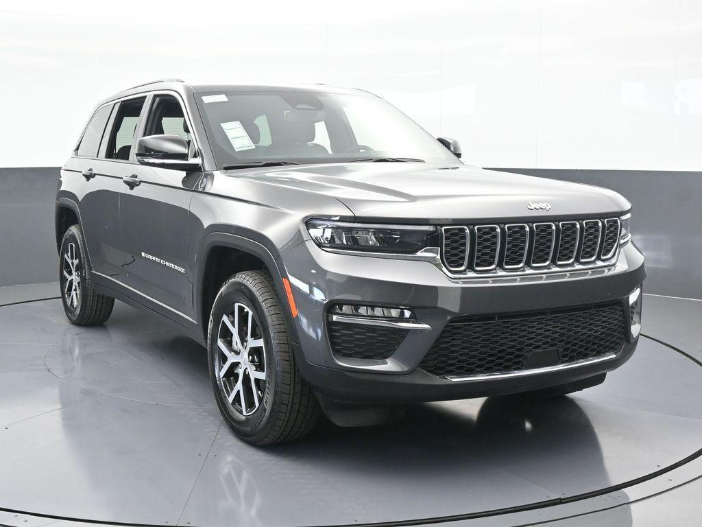 new 2024 Jeep Grand Cherokee car, priced at $42,789