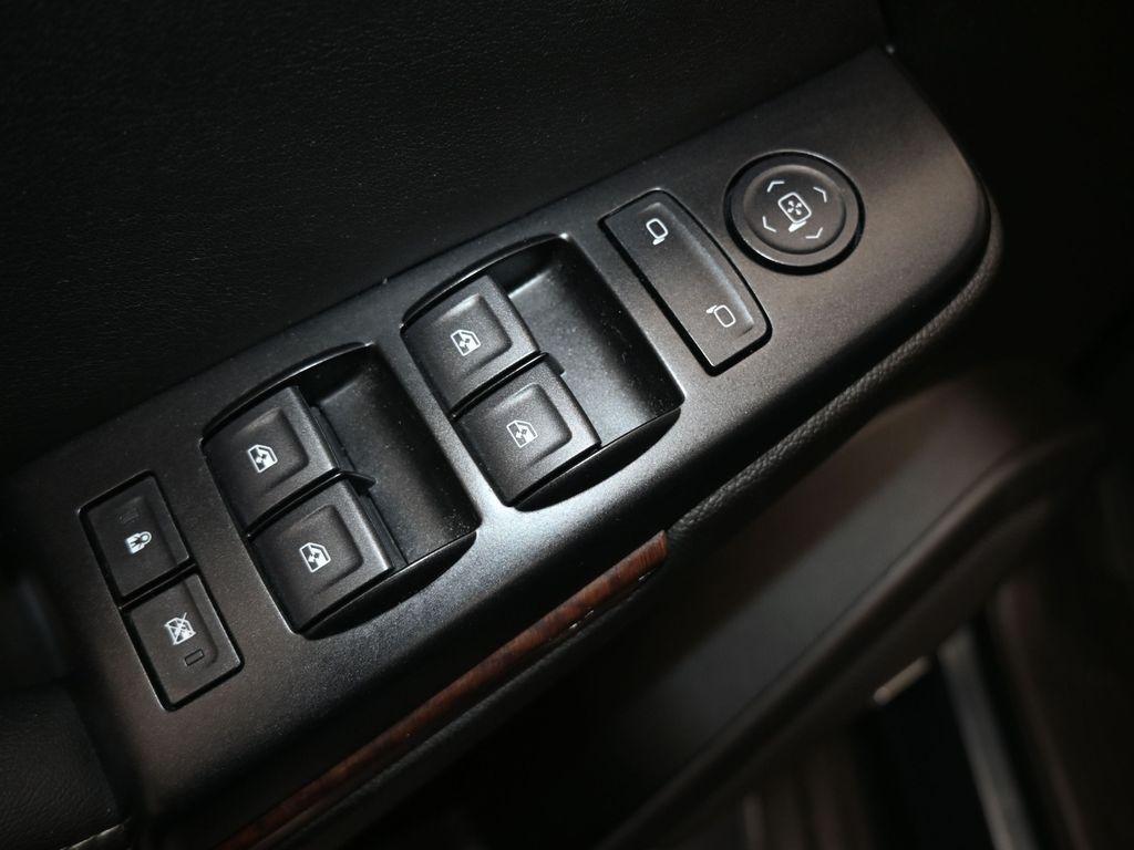 used 2020 GMC Yukon car, priced at $22,991