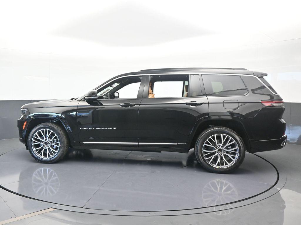 new 2025 Jeep Grand Cherokee L car