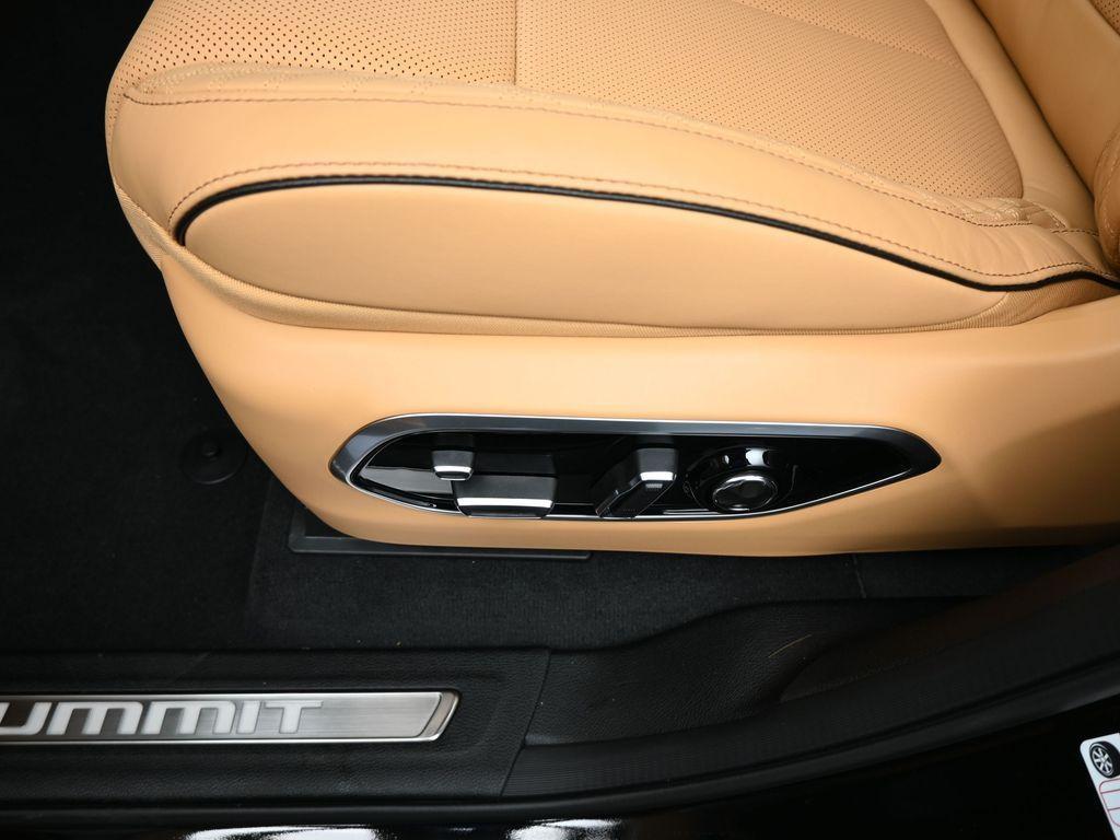 new 2025 Jeep Grand Cherokee L car