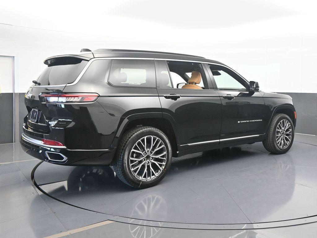 new 2025 Jeep Grand Cherokee L car