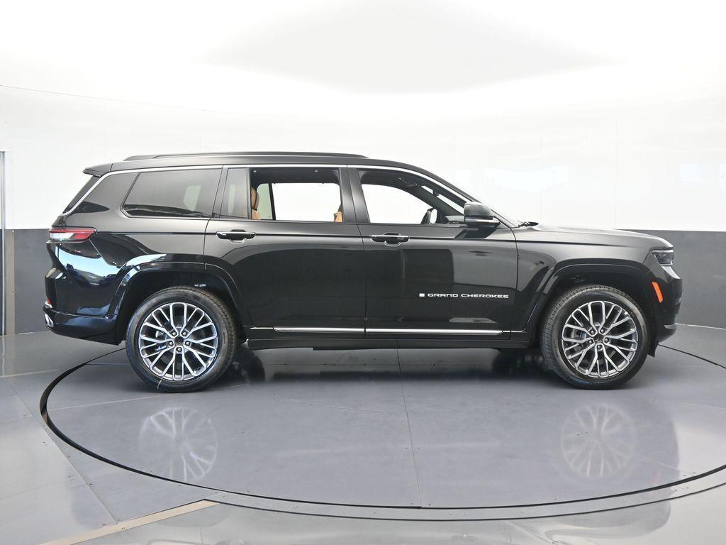 new 2025 Jeep Grand Cherokee L car