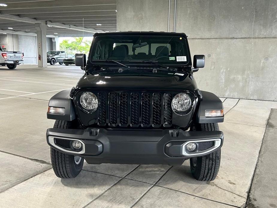 new 2023 Jeep Gladiator car, priced at $34,423