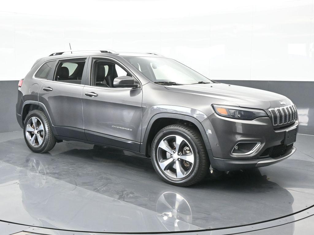 used 2019 Jeep Cherokee car, priced at $14,911