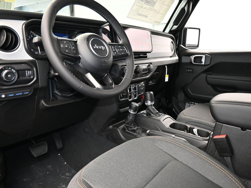 new 2025 Jeep Wrangler 4xe car