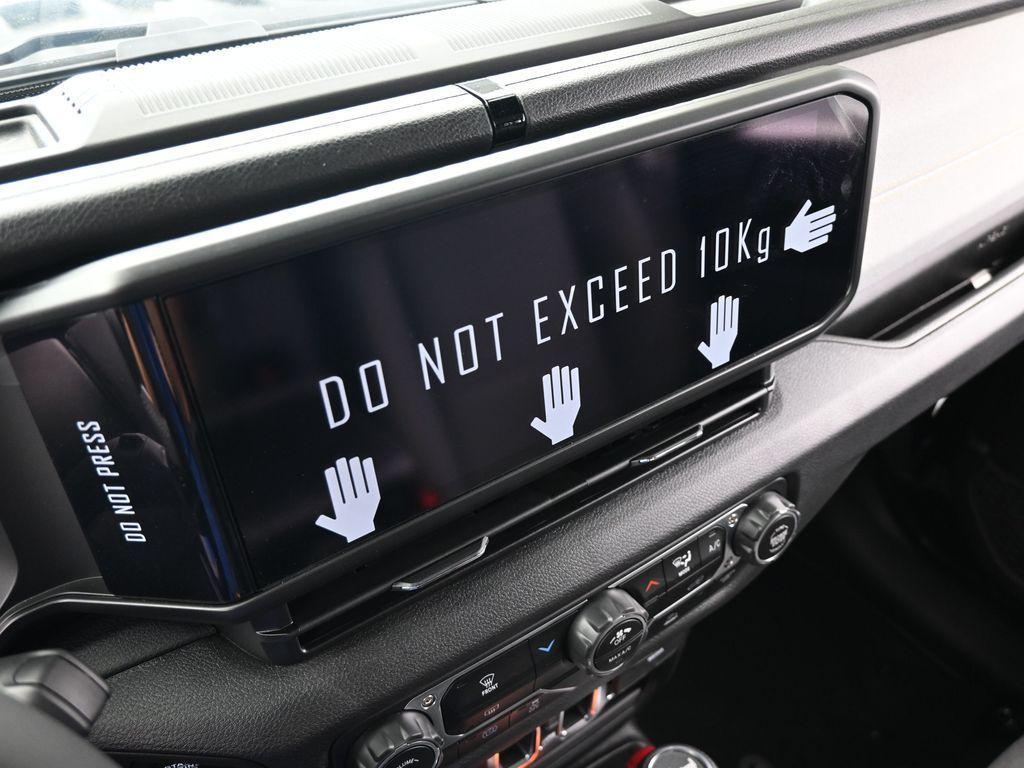 new 2025 Jeep Wrangler 4xe car