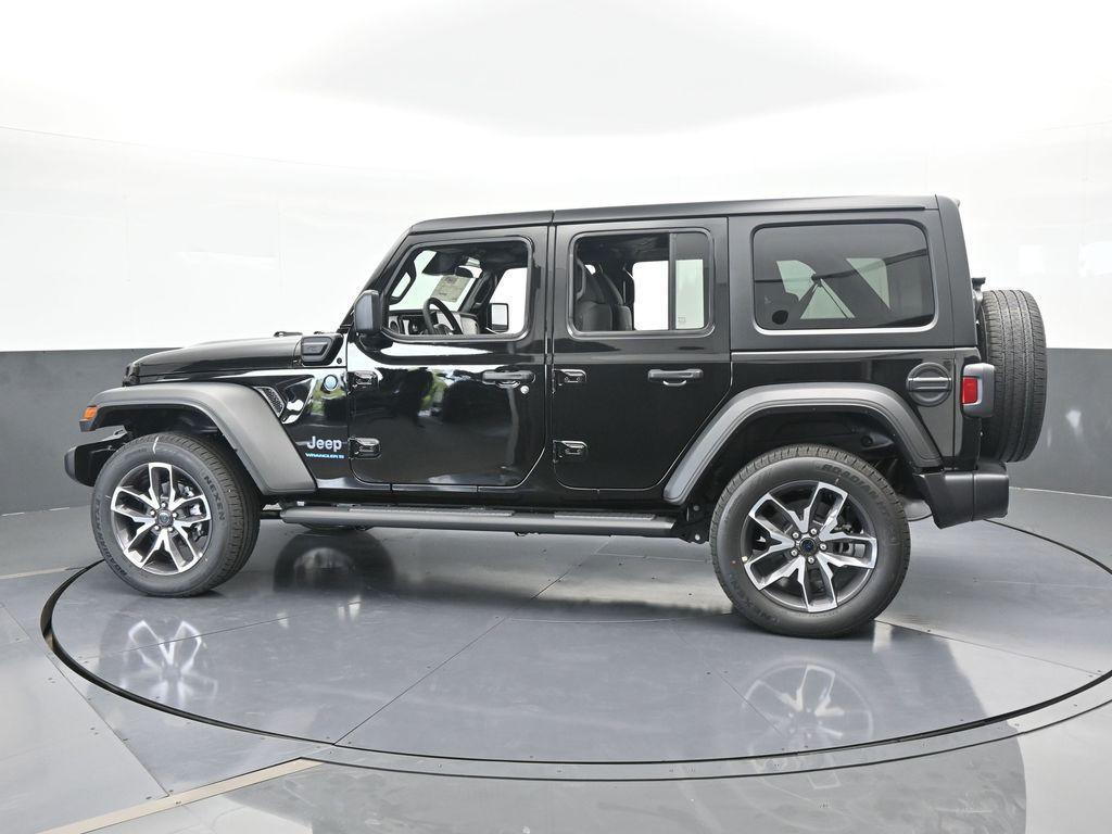 new 2025 Jeep Wrangler 4xe car